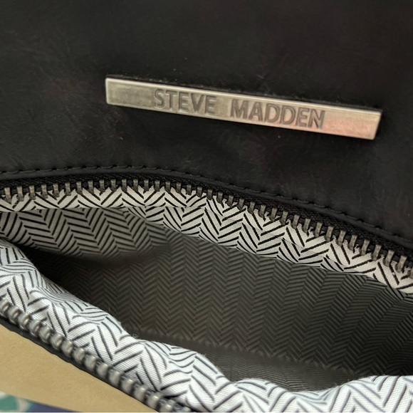 NWOT Steve Madden Black, Blue, and Cream Crossbody Bag - Picture 11 of 13